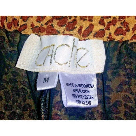 Cache blouse & shorts 2pc Size M/L Animal print elastic waist collar embroidery - Picture 11 of 15